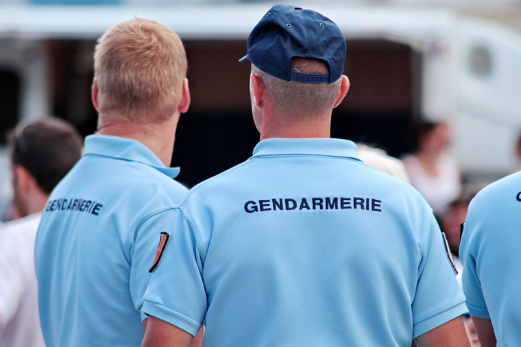 Grades et carrières - Devenir gendarme avec France Enseignement