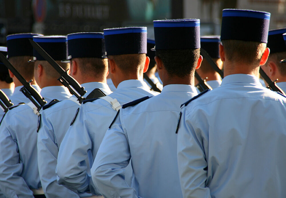 Tenue et équipements de l'Officier de Gendarmerie