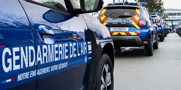 Vhicules de la gendarmerie de l'air