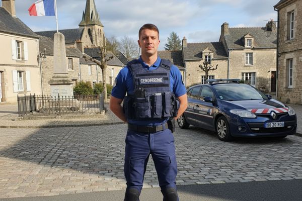sous officier de gendarmerie